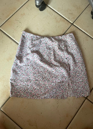 Mini gonna lilla floreale, marca: Shein, estado: Muito bom, tamanho: XS / 34 / 6, €4.00, €4.90 inclui Proteção do Comprador