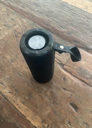 Bluetooth speaker, staat: Heel goed, € 12,00, € 13,30 inclusief Kopersbescherming