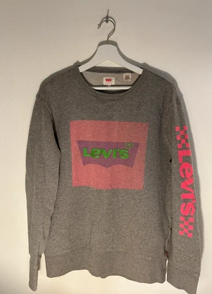 Pull Levi’s, marque: Levi's, état: Très bon état, taille: M, 20,00 €, 21,70 € Protection acheteurs incluse