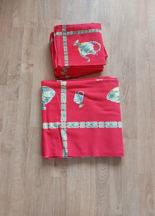 Nappe Volny avec ses 12 serviettes, merk: volny, staat: Goed, € 22,00, € 23,80 inclusief Kopersbescherming