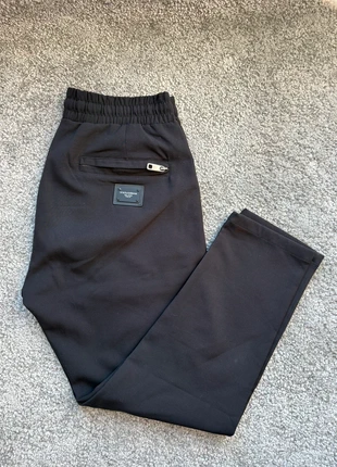 Pantalon jogging dolce&gabbana noir vintage avec patch noir - Taille 48 enfant / S homme, marke: Dolce & Gabbana, zustand: Sehr gut, größe: S, 69,00 €, 73,15 € inklusive Vinted-Käuferschutz