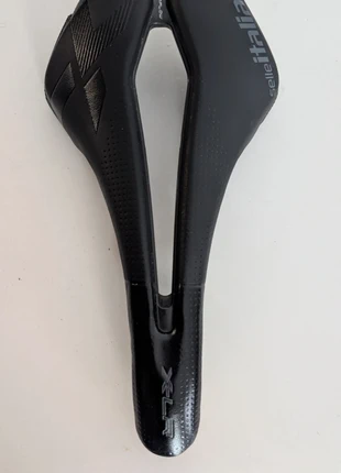 Sella MTB 145mm, varumärke: Selle Italia, skick: Mycket bra, 1,106.37 kr, 1,169.19 kr inkluderar köparskydd