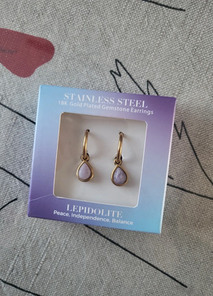 Boucle d'oreille avec pierre lepidolite, état: Neuf sans étiquette, 15,00 €, 16,45 € Protection acheteurs incluse