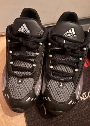 Adidas Megaride O1 Herren Sneaker 42,5, marque: adidas, état: Très bon état, taille: 40,5, 85,00 €, 89,95 € Protection acheteurs incluse