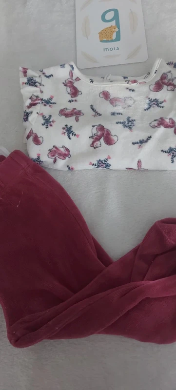 Pyjamas velours bébé fille 9 mois