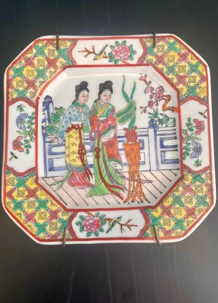 Petite assiette octogonale /Chinoise /vintage/ en porcelaine et peinte à la main, état: Comme neuf, 15,00 €, 16,45 € Protection acheteurs incluse