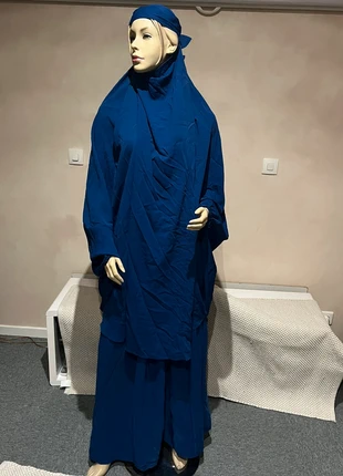Jilbeb jilbab pas cher 2 pièces bleu électrique, marke: SIMPLE, zustand: Gut, 9,00 €, 10,15 € inklusive Vinted-Käuferschutz
