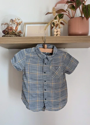 Chemise à carreaux Orchestra – 18 mois, merk: Orchestra, staat: Heel goed, maat: 18-24 maanden / 86 cm, € 2,00, € 2,80 inclusief Kopersbescherming