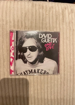 David Guetta One love, état: Très bon état, 2,50 €, 3,33 € Protection acheteurs incluse