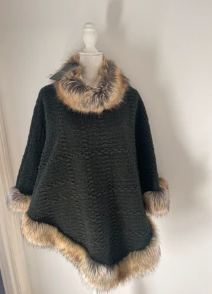Winter poncho jumper, brand: None, condition: New with tags, size: One size, £30.00, £32.20 includes Buyer Protection