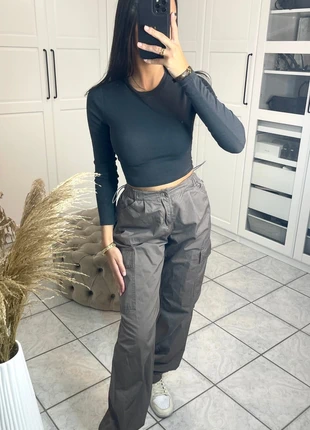 Pantalon large gris parachute ajustable, marque: indépendant, état: Très bon état, taille: Autre, 25,00 €, 26,95 € Protection acheteurs (Pro) incluse