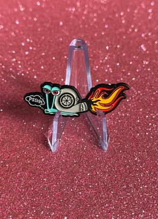 Pin’s Gary l'escargot • Y2K • Accessoire fun, marque: Pin's, état: Très bon état, 2,90 €, 3,75 € Protection acheteurs incluse