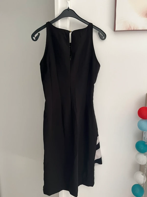 Robe chic noire sans manches Rinascimento T40 très bon état - photo numéro 7