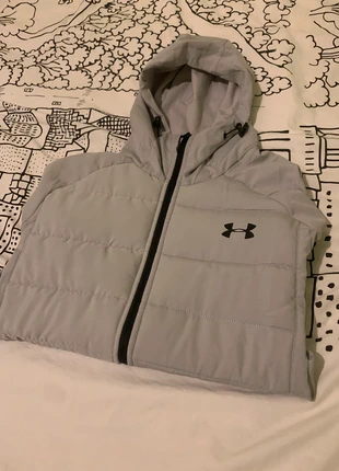 Veste Under Armour taille S homme gris/noir, marca: Under Armour, estado: Novo sem etiquetas, tamanho: S, €35.00, €37.45 inclui Proteção do Comprador