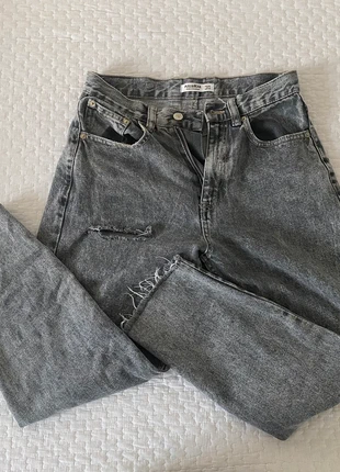 Jeans mom, marca: Pull & Bear, estado: Muy bueno, tamaño: W27 | ES 36, 10,00 €, 11,20 € Protección al comprador incluida