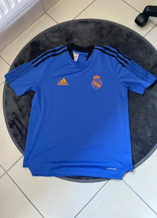 Maillot du réal madrid, marke: adidas, zustand: Neu, mit Etikett, größe: XS, 9,00 €, 10,15 € inklusive Vinted-Käuferschutz
