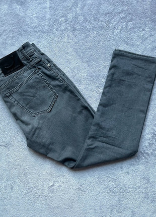 Jean gris Jacob Cohën 688 W34/FR44, marque: Jacob Cohën, état: Très bon état, taille: W34 | FR 44, 50,00 €, 53,20 € Protection acheteurs incluse