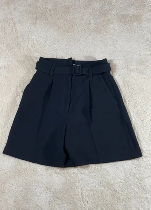 Short Claudie Pierlot – Noir avec Ceinture – Taille S 36, brand: Claudie Pierlot, condition: Very good, size: S / 36 / 8, €45.00, €47.95 includes Buyer Protection