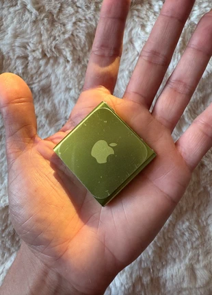 iPod Nano 6ᵉ génération – Apple – Vert anodisé, brand: Apple, condition: Good, €30.00, €32.20 includes Buyer Protection