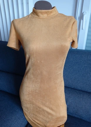 Robe peau de pêche col haut s 36 comme neuve Camel jaune moutarde, brand: Only Fashion, condition: Very good, size: S / 36 / 8, €18.00, €19.60 includes Buyer Protection