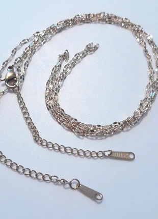 Lot de 2 colliers en chaine inoxydable or de 45+5 cm, merk: Fashion Jewelry, staat: Heel goed, € 1,99, € 2,79 inclusief Kopersbescherming