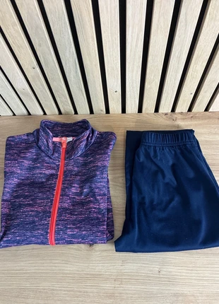 Ensemble jogging fille, brand: Decathlon, condition: Very good, size: 7 years / 122 cm, €2.50, €3.33 includes Buyer Protection