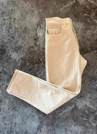 Jean droit beige crème femme Benetton taille M W29 L32 rectos mujer dritti donna Gerade, marca: Benetton, estado: Muito bom, tamanho: M / 38 / 10, €15.00, €16.45 inclui Proteção do Comprador