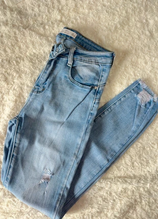 Jean skinny Hello Miss bleu clair taille S, marque: Hello Miss, état: Très bon état, taille: S / 36 / 8, 7,00 €, 8,05 € Protection acheteurs incluse