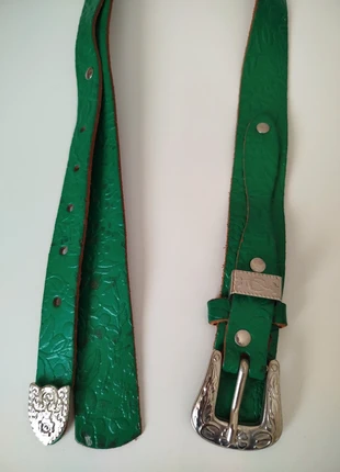 Ceinture vintage verte en cuir, marca: Vintage Dressing, estado: Muy bueno, tamaño: 85 cm, 12,00 €, 13,30 € Protección al comprador Pro incluida
