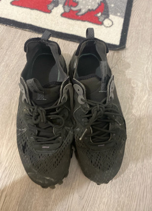 React, état: Bon état, taille: 44,5, 7,00 €, 8,05 € Protection acheteurs incluse