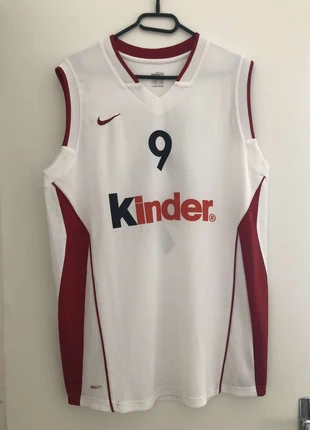 Teeshirt de basket dédicacé Parker, brand: Nike, condizioni: Ottime, taglia: M, €24.00, €25.90 include la Protezione acquisti