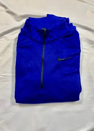 Veste Nike bleu marine, merk: Nike, staat: Heel goed, maat: M, € 15,00, € 16,45 inclusief Kopersbescherming