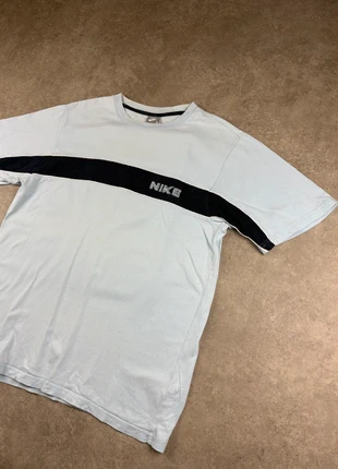 T-Shirt Nike Bleu Clair Vintage 2000s, merk: Nike, staat: Heel goed, maat: L, € 16,00, € 17,50 inclusief Kopersbescherming Pro
