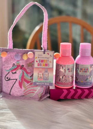 Beauticology Unicorn Beauty Bag 🦄, brand: Baylis & Harding, condition: New with tags, £8.00, £9.10 includes Buyer Protection