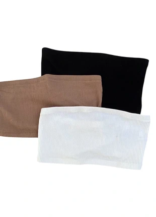 Bundle three bandeau tops in white, black and light brown size S, brand: Bershka, condizioni: Nuovo senza cartellino, taglia: S / IT 40 / EU 36, €10.00, €11.20 include la Protezione acquisti