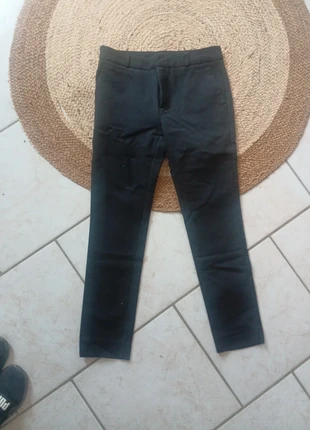 Pantalon habiller Taille 34, marke: Stradivarius, zustand: Gut, größe: XS / 34 / 6, 5,00 €, 5,95 € beinhaltet Vinted-Käuferschutz Pro