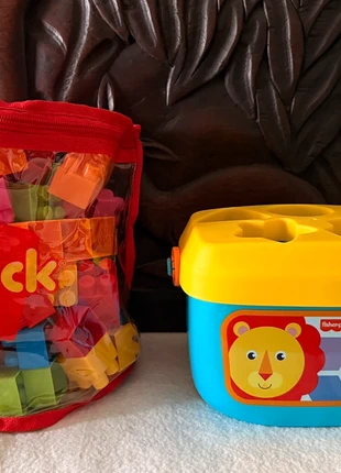 Lot de jeux enfants (block de construction + jeu de forme), merk: Abrick, staat: Heel goed, € 5,00, € 5,95 inclusief Kopersbescherming