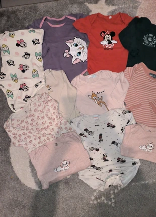 Lot bodies fille, marque: Disney Baby, état: Bon état, taille: 18-24 mois / 86 cm, 5,00 €, 5,95 € Protection acheteurs incluse