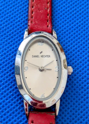 Montre Daniel hechter france- ovale fonctionne, marque: Daniel Hechter, état: Bon état, taille: Jusqu'à 30 mm, 8,90 €, 10,05 € Protection acheteurs (Pro) incluse