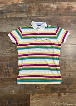 Magnifique polo Tommy Hilfiger multicolore taille M en parfait état, marque: Tommy Hilfiger, état: Très bon état, taille: M, 8,00 €, 9,10 € Protection acheteurs incluse