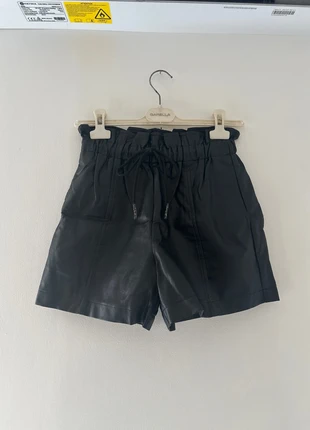 Short taille haute simili cuir noir Fancy Jeans - S, marque: Fancy Jeans, état: Bon état, taille: S / 36 / 8, 4,00 €, 4,90 € Protection acheteurs incluse