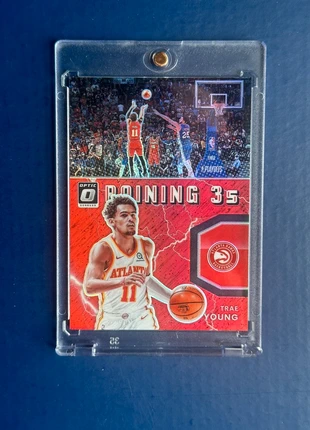 Trae Young /99 Raining 3s, marque: Panini, état: Très bon état, 8,00 €, 9,10 € Protection acheteurs incluse