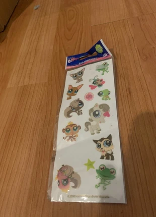 Autocollant pet shop, marca: Hasbro, estado: Novo com etiquetas, €3.00, €3.85 inclui Proteção do Comprador