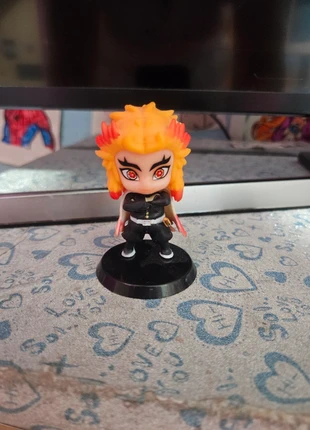 Statuetta Kyojuro Rengoku di Demon Slayer, brand: Banpresto, condizioni: Nuovo senza cartellino, taglia: Taglia unica, €20.00, €21.70 include la Protezione acquisti