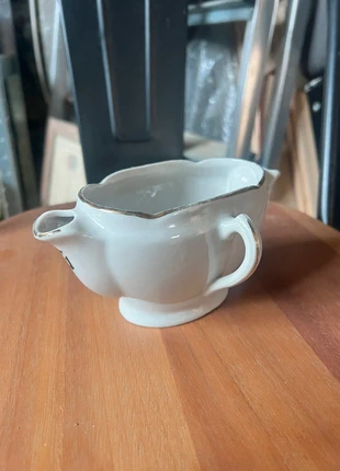 Saucière ancienne en porcelaine, marque: Made In Italy, état: Très bon état, 2,00 €, 2,80 € Protection acheteurs incluse