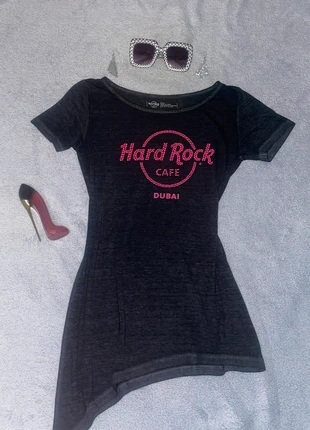 Hard Rock Café T-Shirt „Dubai“, merk: Hard Rock, staat: Heel goed, maat: S / 36 / 8, € 3,00, € 3,85 inclusief Kopersbescherming