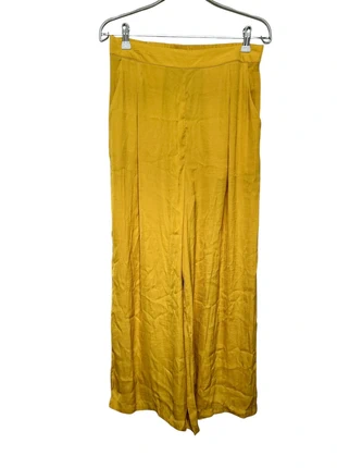 Oysho Broek Maat M Geel Wijde Broekspijpen Culotte, merk: Oysho, staat: Heel goed, maat: M / 38 / 10, € 15,00, € 16,45 inclusief Kopersbescherming Pro