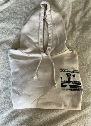 Sweat-shirt à capuche à motifs pull&bear, marke: Pull & Bear, zustand: Sehr gut, größe: L / 40 / 12, 7,00 €, 8,05 € inklusive Vinted-Käuferschutz