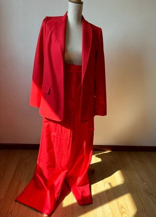 Costume flamboyant Caroll T36, marke: Caroll, zustand: Sehr gut, größe: S / 36 / 8, 30,00 €, 32,20 € inklusive Vinted-Käuferschutz