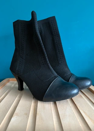 Zwarte retro laarsjes, merk: Banned Retro, staat: Goed, maat: 40, € 10,00, € 11,20 inclusief Kopersbescherming